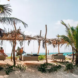 Ikal 5*, Tulum Pueblo Mexico