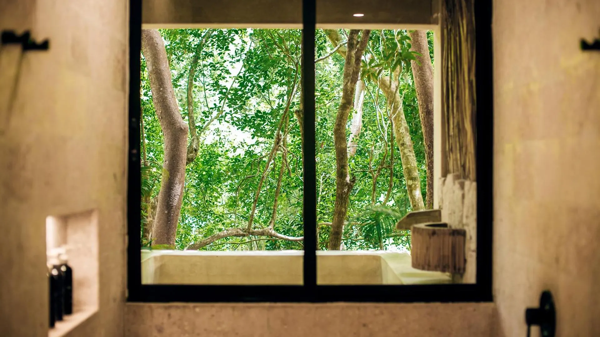 Orchid House Tulum Jungle Hotel