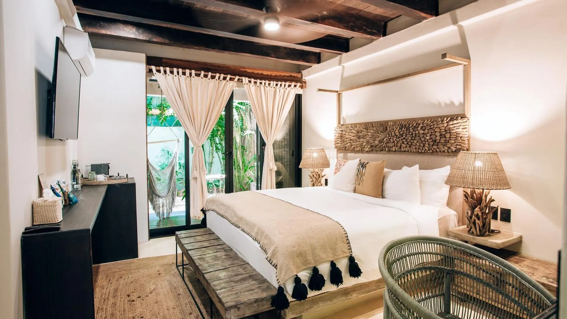 Orchid House Tulum Jungle Hotel