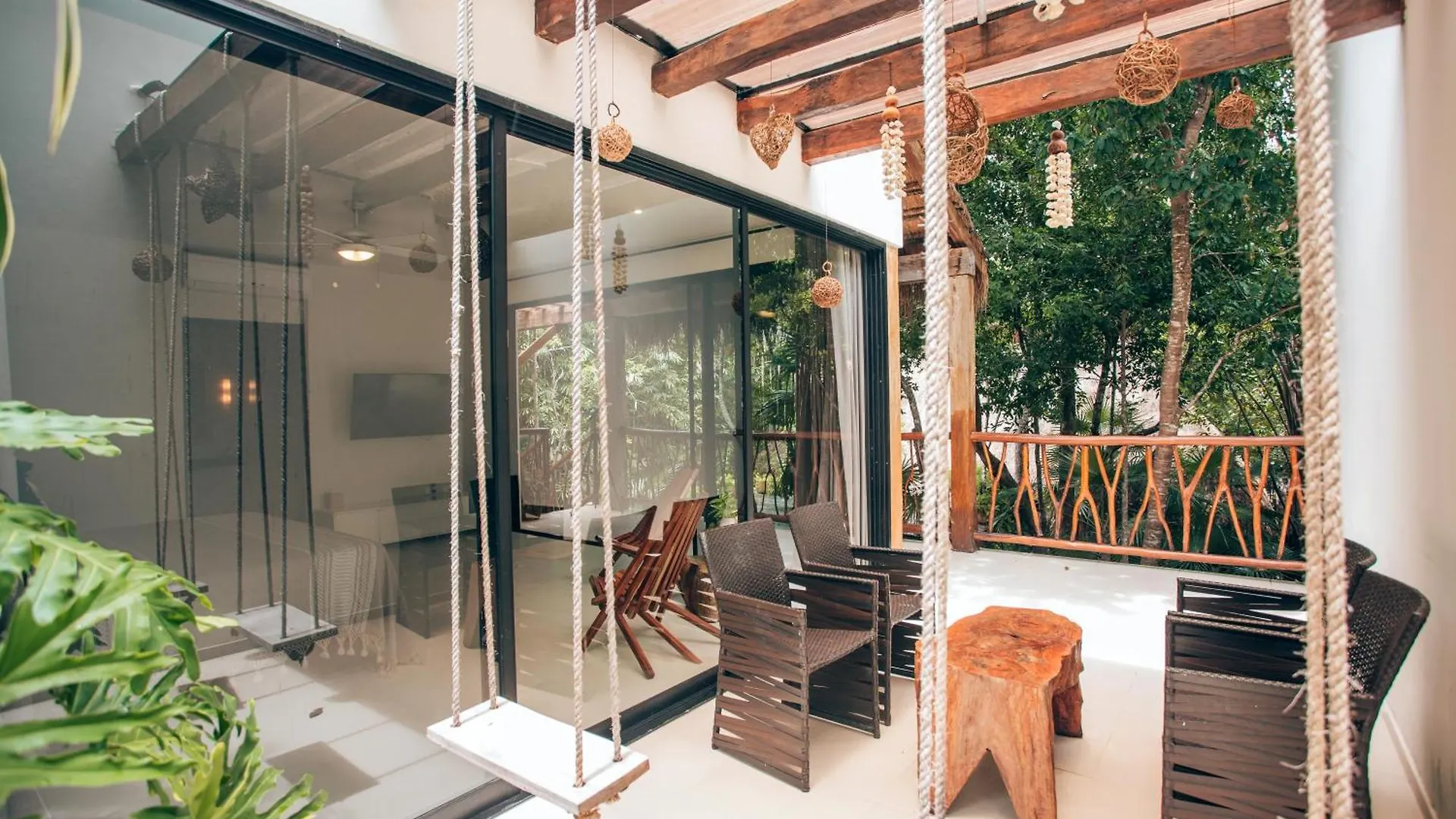 Orchid House Tulum Jungle Hotel